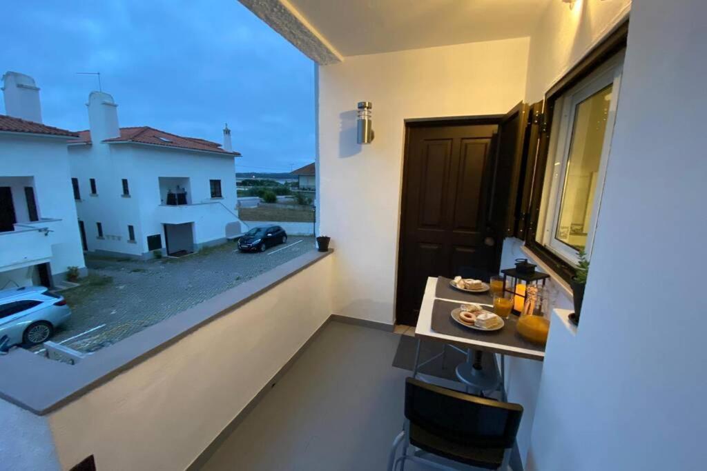 Blue Lagoon - Condominio Fechado Lagoa De Obidos フォス・ド・アレーリョ エクステリア 写真
